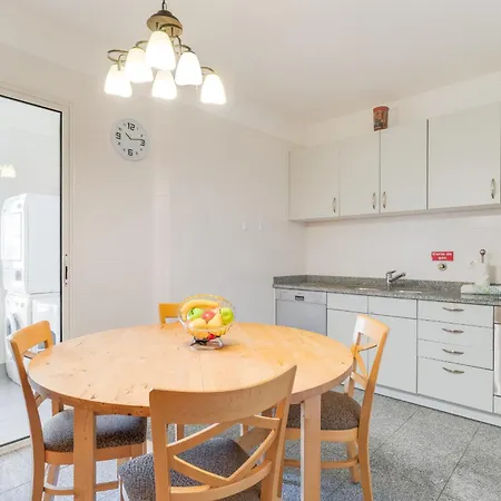 Monumental Ocean View By Atlantic דירה